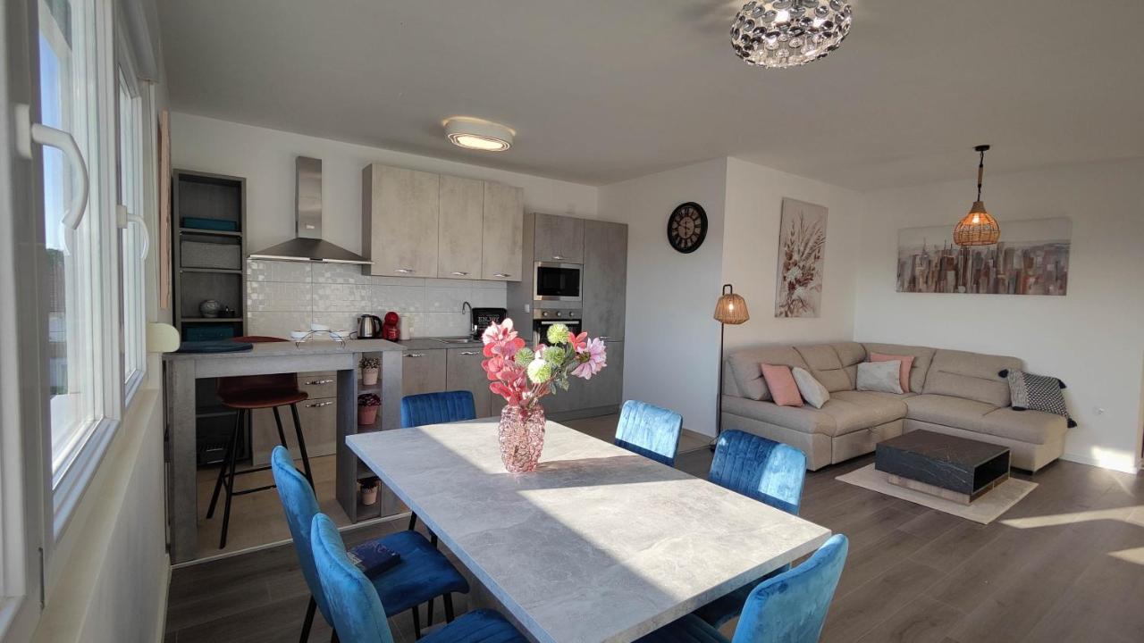 Gold And Silver Apartment Zara Esterno foto
